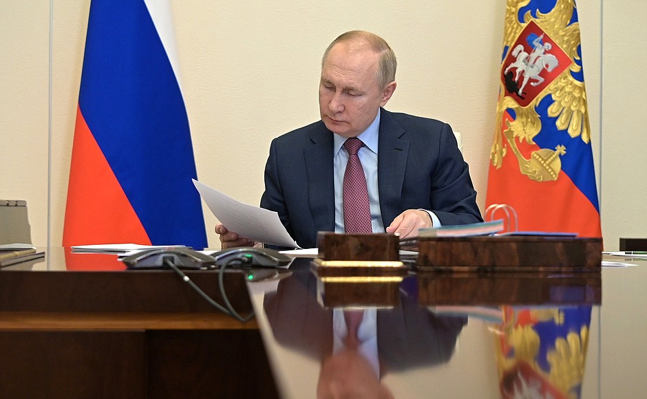 Президент России Владимир Путин отметил участие итальянских компаний в работе ПМЭФ и ВЭФ