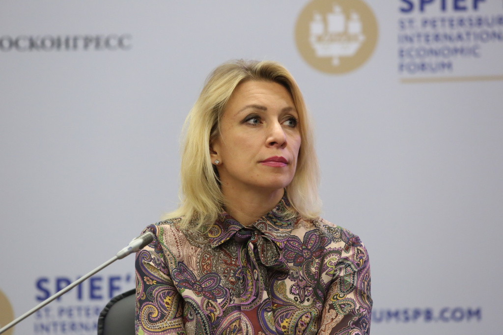 Мария Захарова встретится с иностранными журналистами на полях ПМЭФ